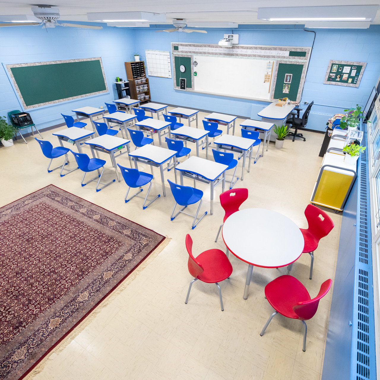 Learning Round Table Active Collaborative Learning Table - Round | AmTab | Modern Popular Fun