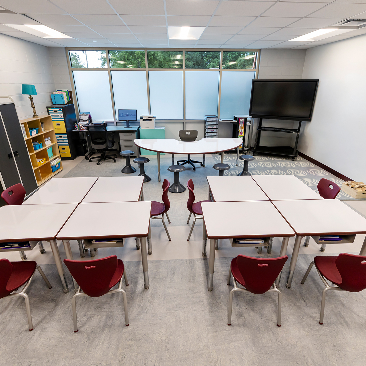 Learning Table Image Active Collaborative Learning Table - C - Shape | AmTab | Modern ...